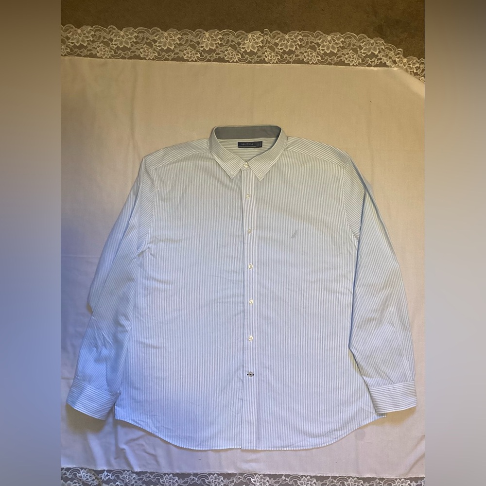 Nautica Men’s Size USA XXL. White Blue long Sleeve Shirt
